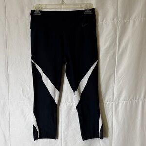 Nike Dri-FIT‎ Cropped Leggings Black White Panel Size Small